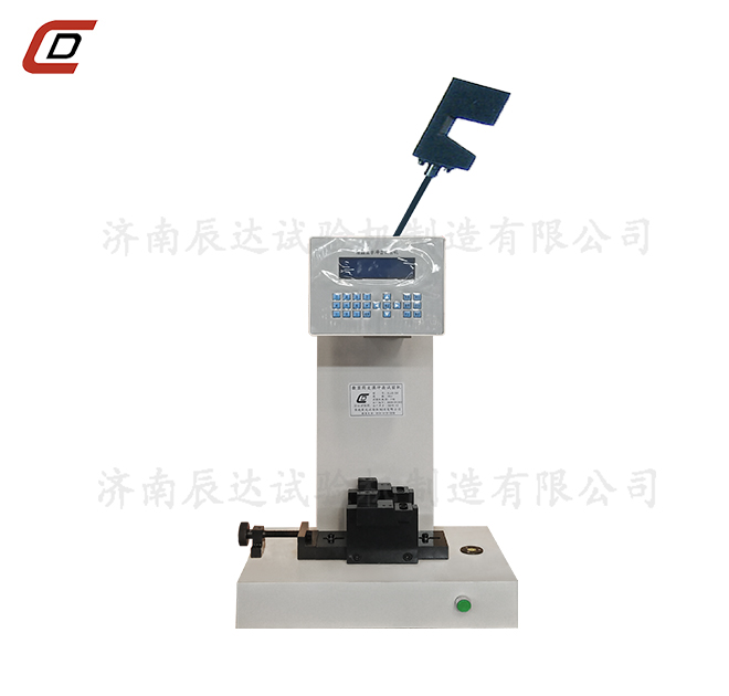 简支梁冲击试验机的操作规程与功能特点。